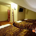 Bed & Breakfast Folwark W Szczerym Polu 3*
